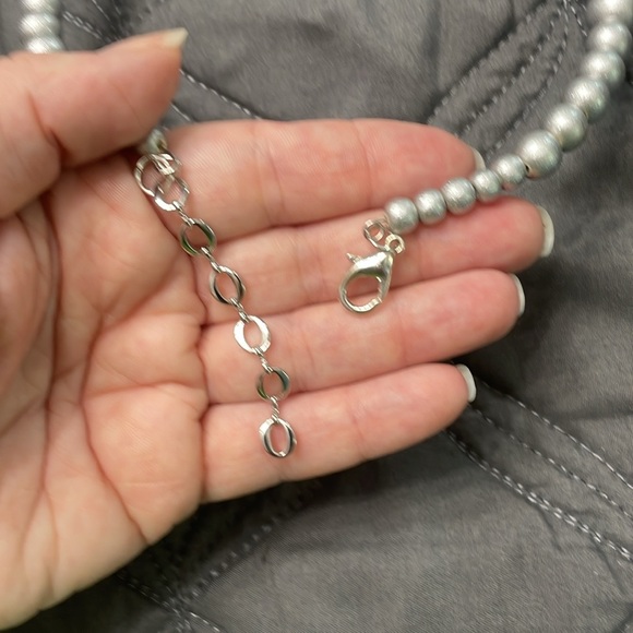 Silver colored beaded North Star choker necklace - Picture 3 of 4